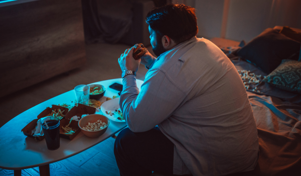 O que comer à noite para não engordar e ter um sono tranquilo?