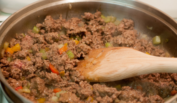 Carne moída com abobrinha refogada